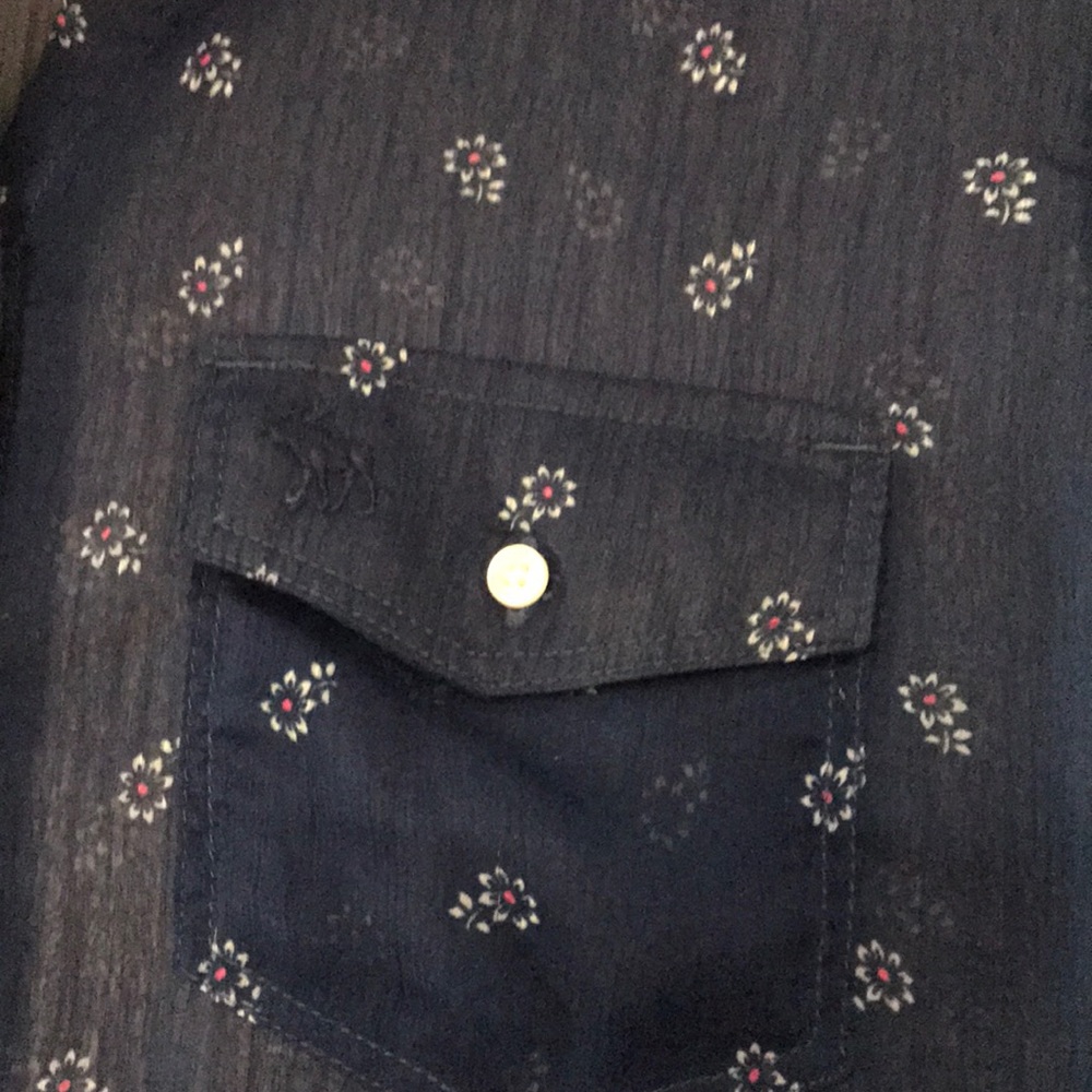 Sheer Button down - Picture 4 of 6